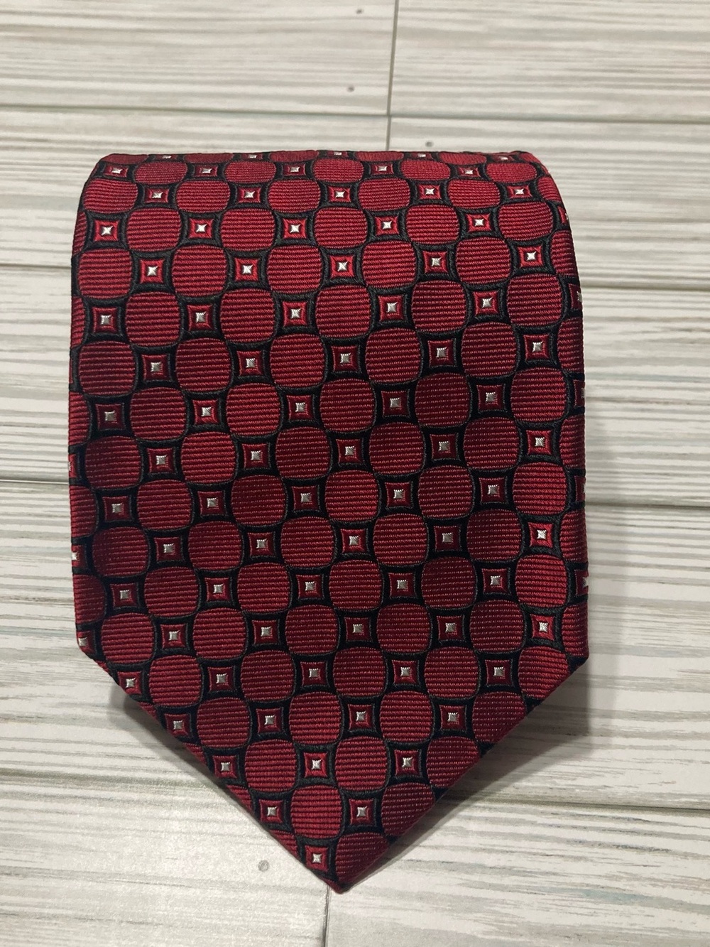 Brooks Brothers 346 Red and Black Geometric Silk Tie